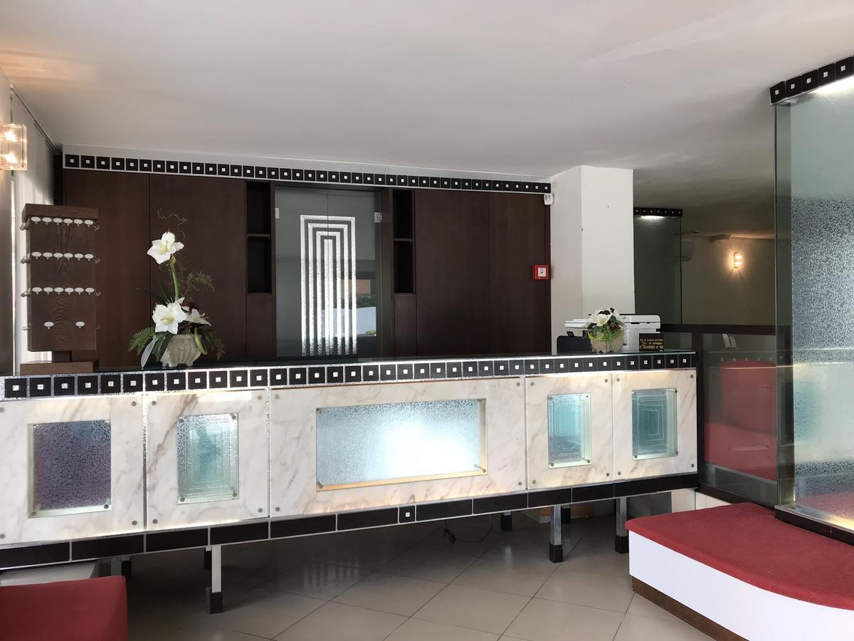 Hotel Gambrinus Rimini Exterior photo